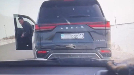 В Костанае полицейский на Lexus задержан за взятку