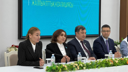 Проект новой Конституции обсудили в Национальном архиве