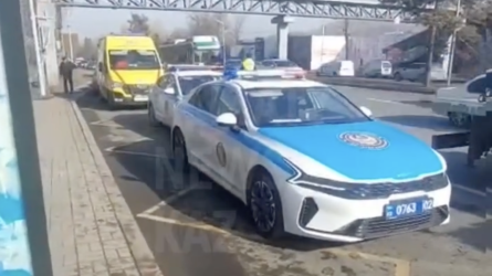 В Алматы произошло крупное ДТП после смерти водителя за рулём