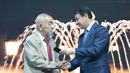 Жүрсін Ерман «Қазақстанның Халық жазушысы» атанды