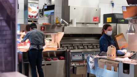Скандал вокруг Burger King Kazakhstan: одного из руководителей временно отстранили