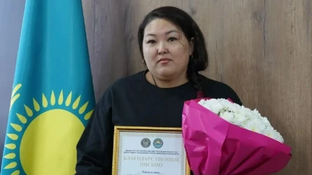 Өскемендік тұрғын зейнеткерді алаяқтарға үш миллион теңге аударып жіберуден құтқарып қалды