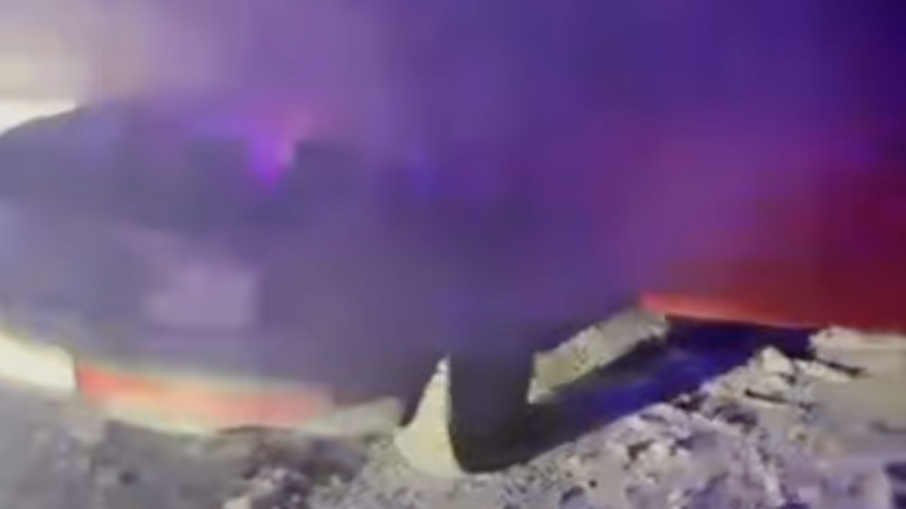 Өскемен маңындағы жолда Audi отқа оранды (ВИДЕО)