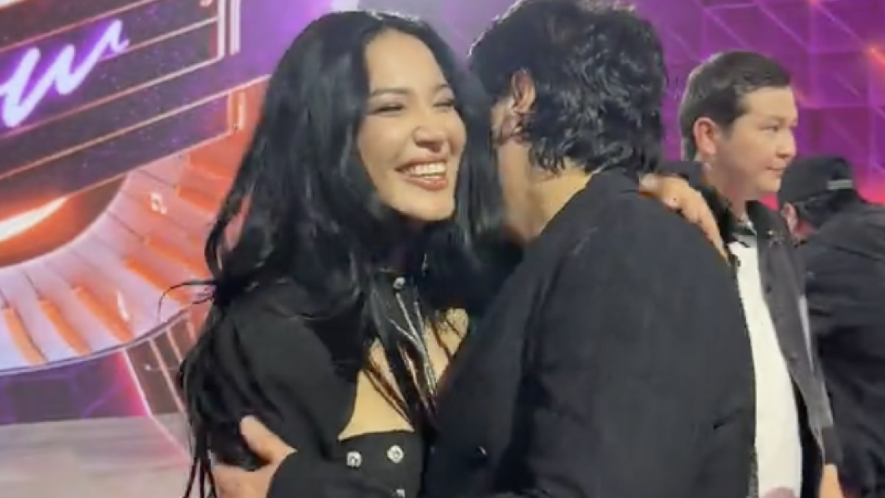 Мейрамбек Беспаев блогермен құшақтап амандасамын деп басы дауға қалды (ВИДЕО)