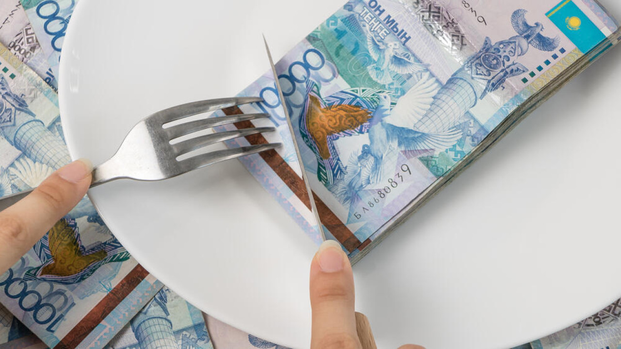 Халықтың табысы азайып, шығыны қарқынды өсіп жатыр