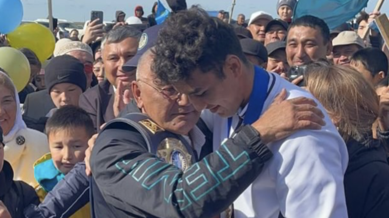 «Қанатымнан айырылдым...»: Әлем чемпионы Ризабек Айтмұқанның отбасы қара жамалды