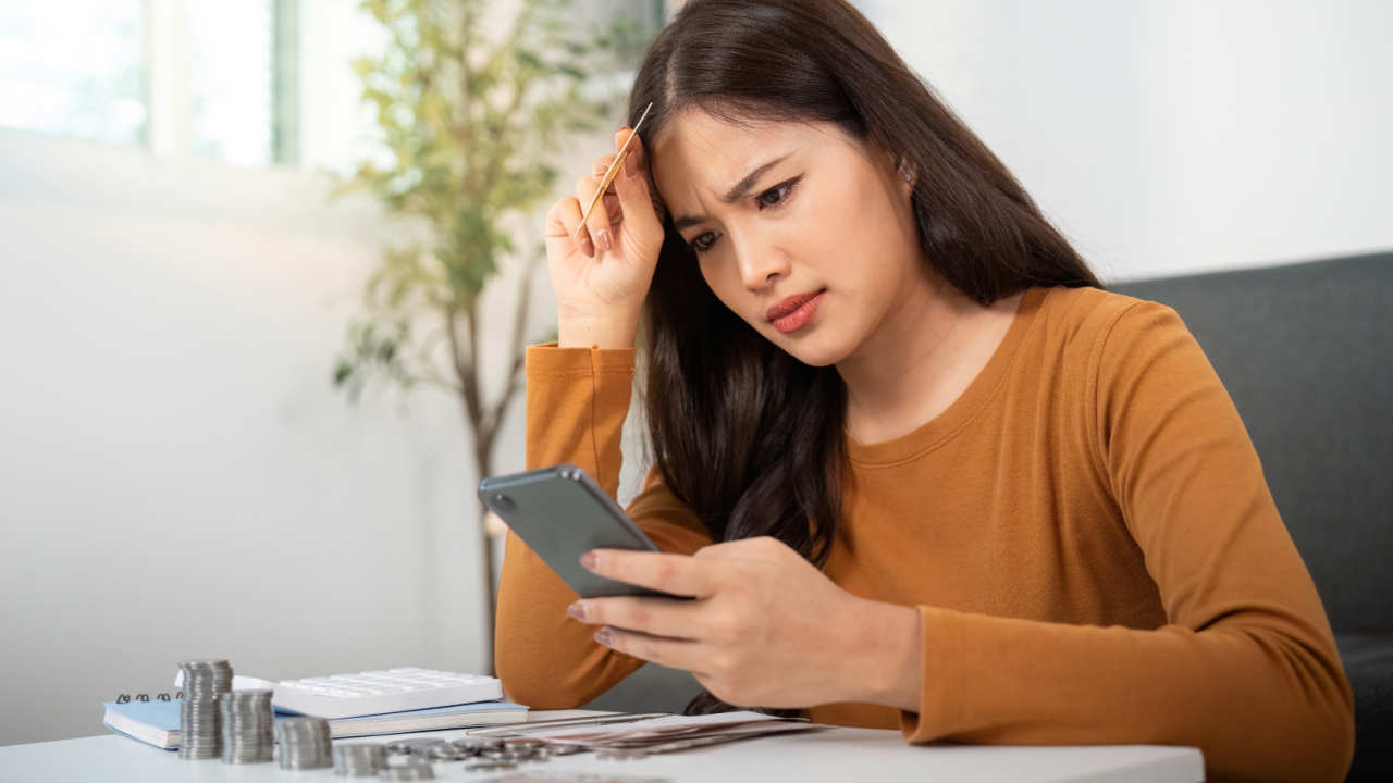 Маңғыстауда таныстарының телефоны арқылы несие рәсімдеген алаяқ сотталды