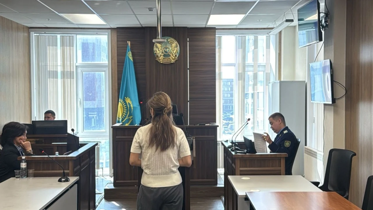 Жанабыловтар соты: Қорғаушылар прокурор журналистерге жалған мәлімдеме таратты деп айыптады