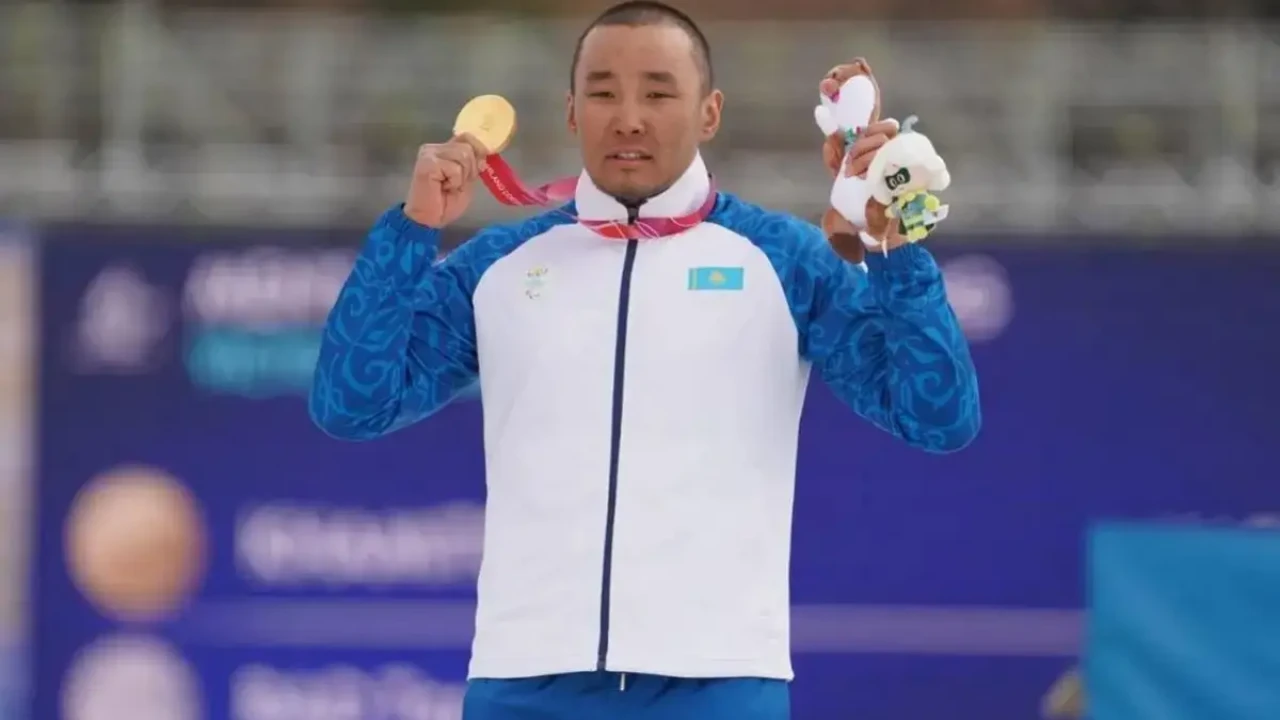 Ербола Хамитова торжественно встретили в Астане после триумфа на Паралимпиаде