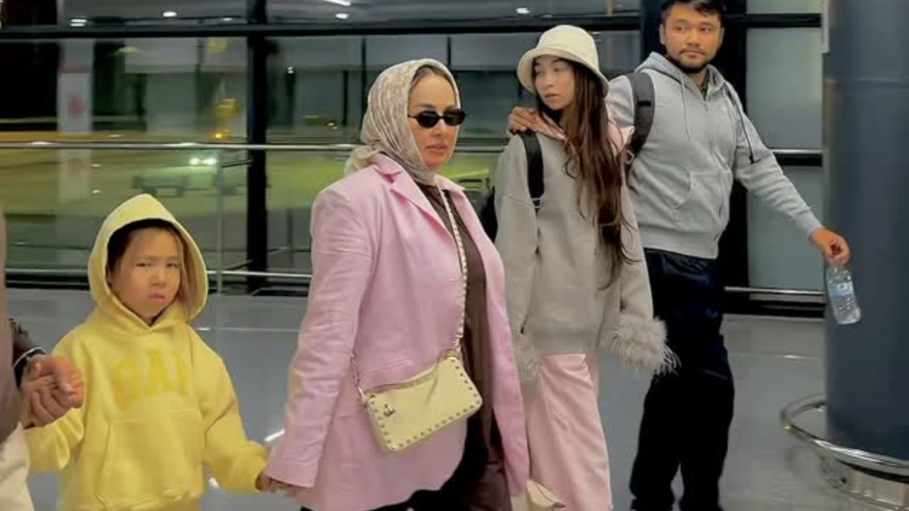 «Жылағым келіп тұр»: Дубайда қалып қойған Жанболат пен Жазира аман-есен елге оралды