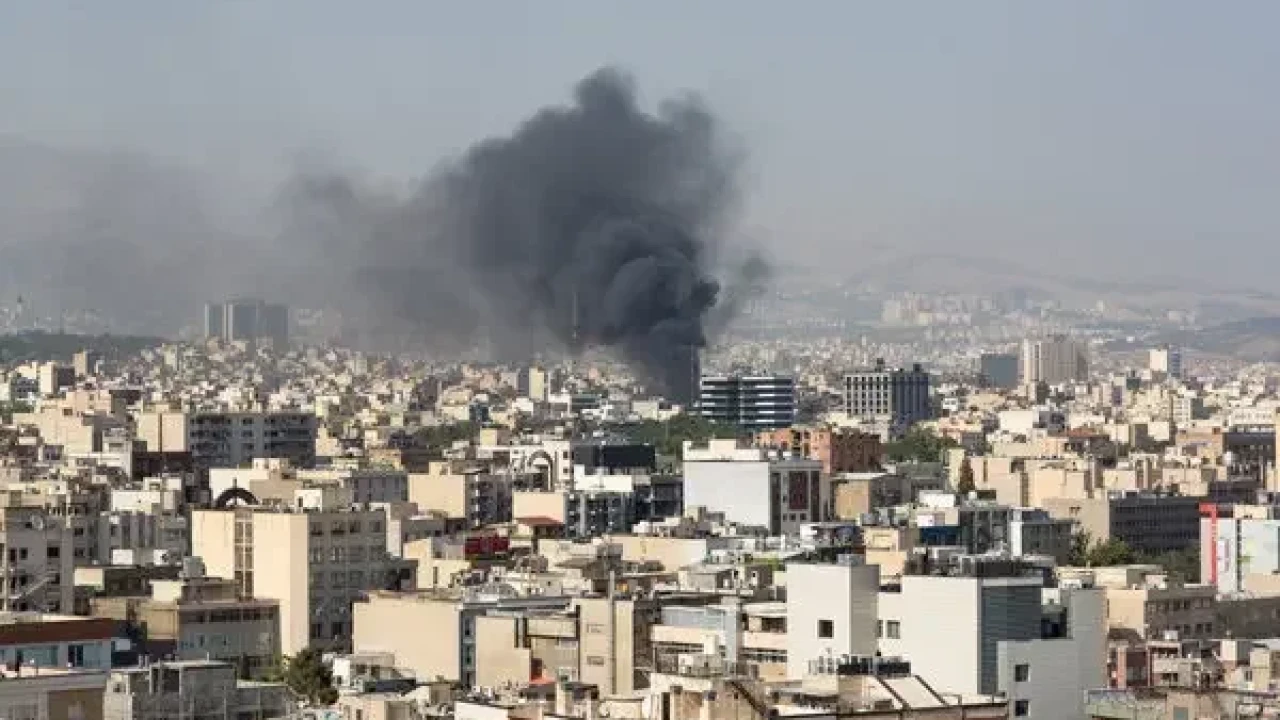 Ситуация на Ближнем Востоке: МИД перешёл на усиленный режим для эвакуации граждан Казахстана