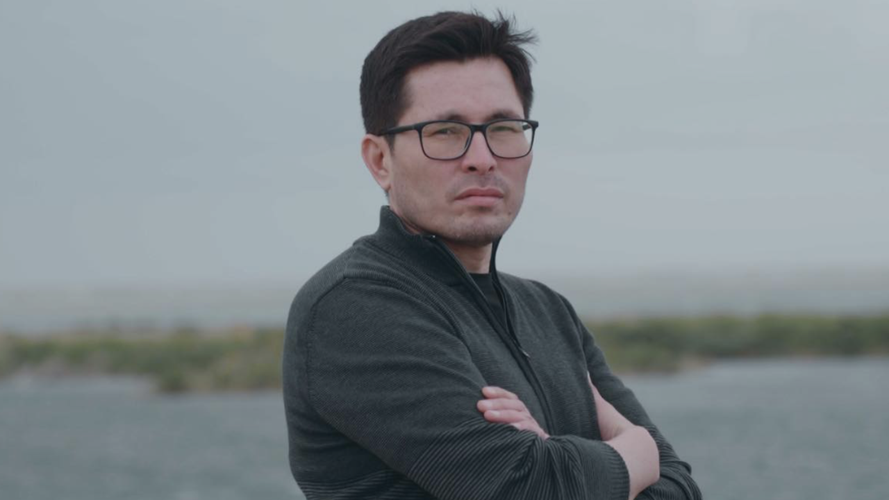 Аралды толтырамын деп жүрген ғалым Алтай Айнабек референдумға қатыспайтынын айтты