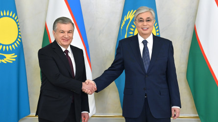 Мирзиёев Тоқаевты референдумның сәтті өткені үшін құттықтады