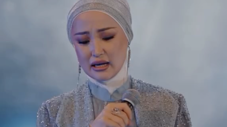 Мөлдір Әуелбекова 10 жылдан кейін бұрынғы күйеуін ұлы үшін кешірді