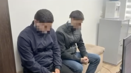 Айыппұлға ашуланған түркістандықтар камераларды қиратқан