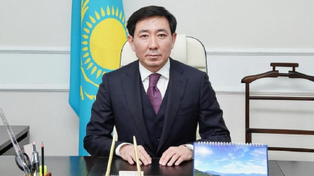 Алаяқтық пен пара: Өскеменнің бұрынғы әкімі сотта кінәсін мойындады