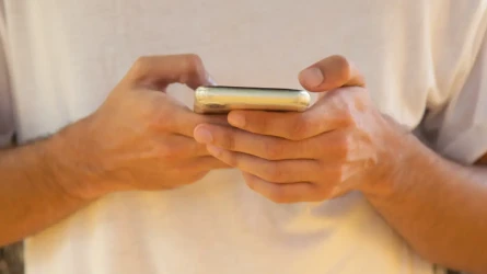 В Актау мужчину осудили за оформление кредитов на чужие имена