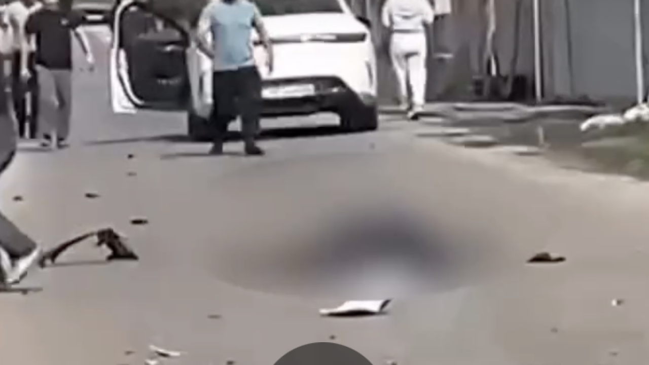 Алматы маңындағы жол апатында мопед жүргізушісі қаза тапты (ВИДЕО)