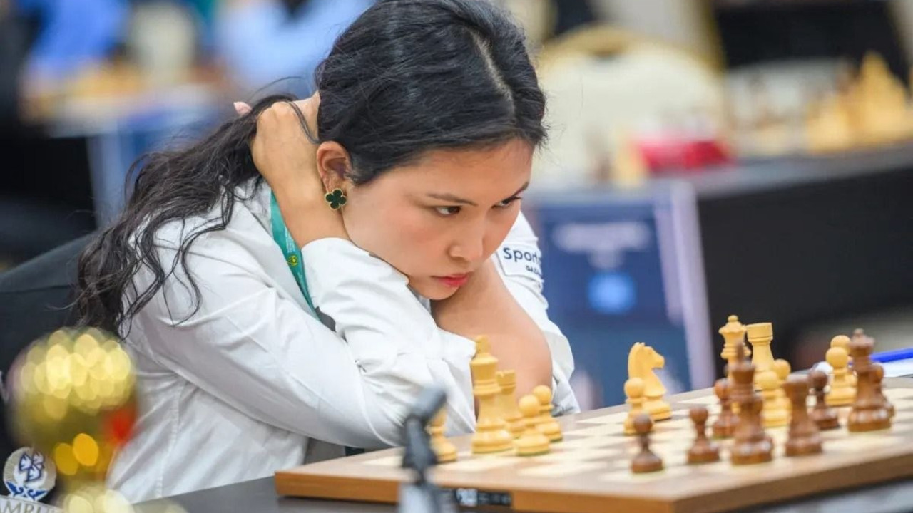 Бибисара Асаубаева завоевала серебро на Турнире претенденток