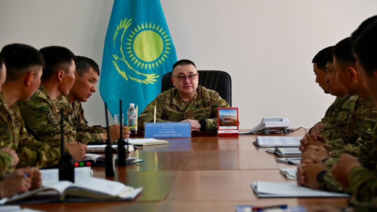 Қорғаныс министрлігінде әскери тәртіп пен тәрбиені күшейту мәселесі талқыланды