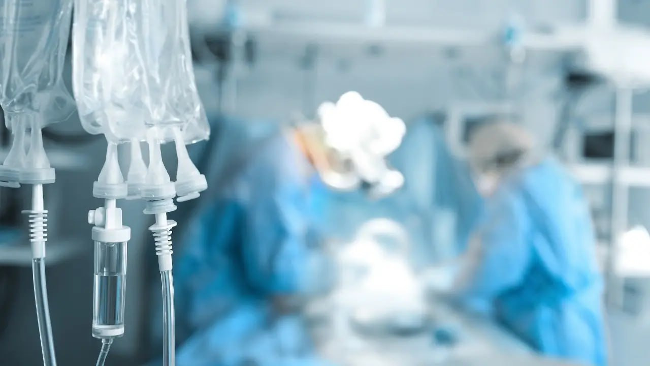 Обрушение облицовки ДК в Карагандинской области: 2,5-летний ребёнок в тяжёлом состоянии