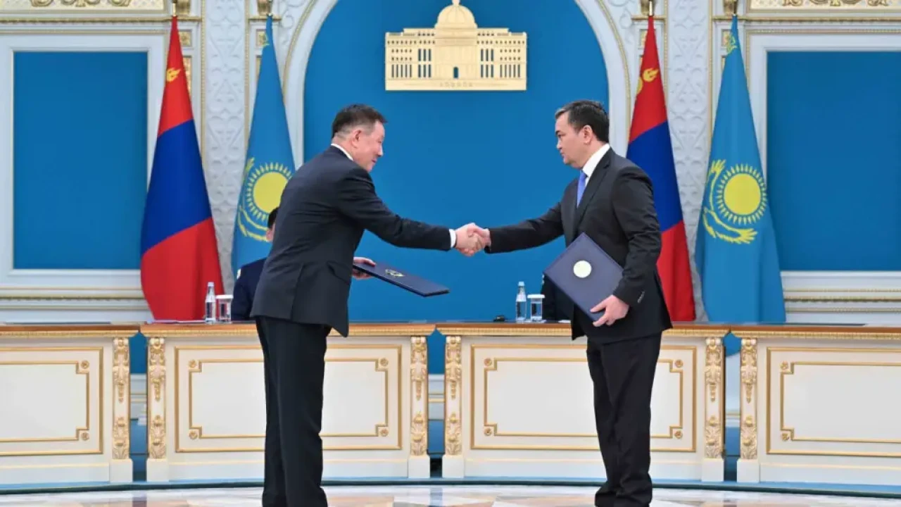 Казахстан и Монголия укрепляют сотрудничество: подписано 13 соглашений