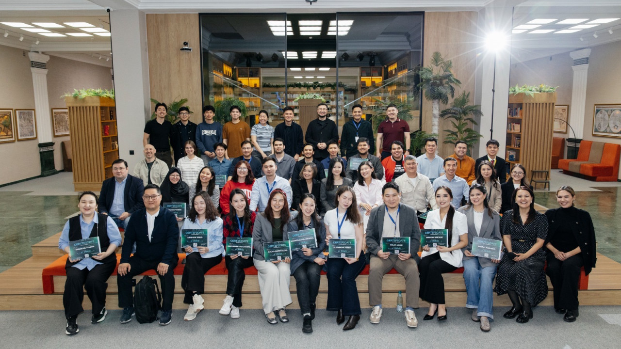 MNU мыңнан астам қазақстандықты ЖИ саласындағы дағдыларға үйретуге ниетті