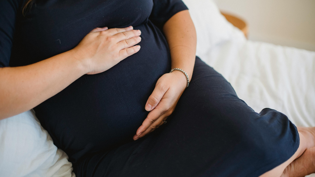 Ақмолада бала тууға ақша алған суррогат ана ерлі-зайыптыны «лақтырып» кеткен