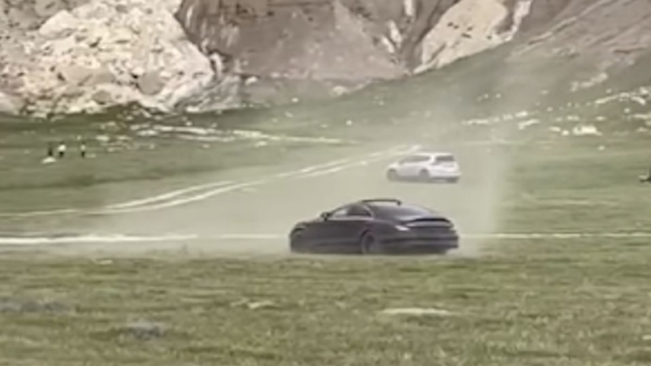 Маңғыстаудың көрікті табиғаты дрифт алаңына айналып барады (ВИДЕО)