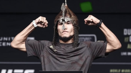 Қазақстандық файтер UFC-мен ерекше келісімшартқа отырды