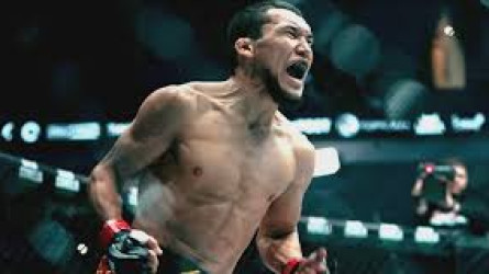 Казахстанский файтер подписал необычный контракт с UFC