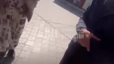 Семейде қыздарға тиісіп, зорлау туралы айтқан ер адам ұсталды (ВИДЕО)