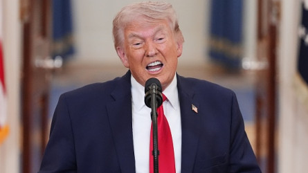«Тозақта өмір сүресіңдер, ақымақтар!»: Трамп Иранға қатаң ескерту жасап, балағаттады