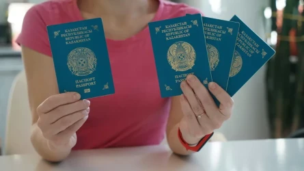 В Казахстане ужесточат правила получения постоянного вида на жительство для мигрантов