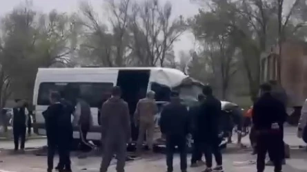 В ДТП на трассе Алматы–Усть-Каменогорск пострадали 11 человек