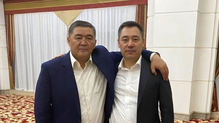 «Достық деген жоқ»: Жапаров төңкеріс әрекеті мен досы Камчыбек Ташиев туралы пікір білдірді