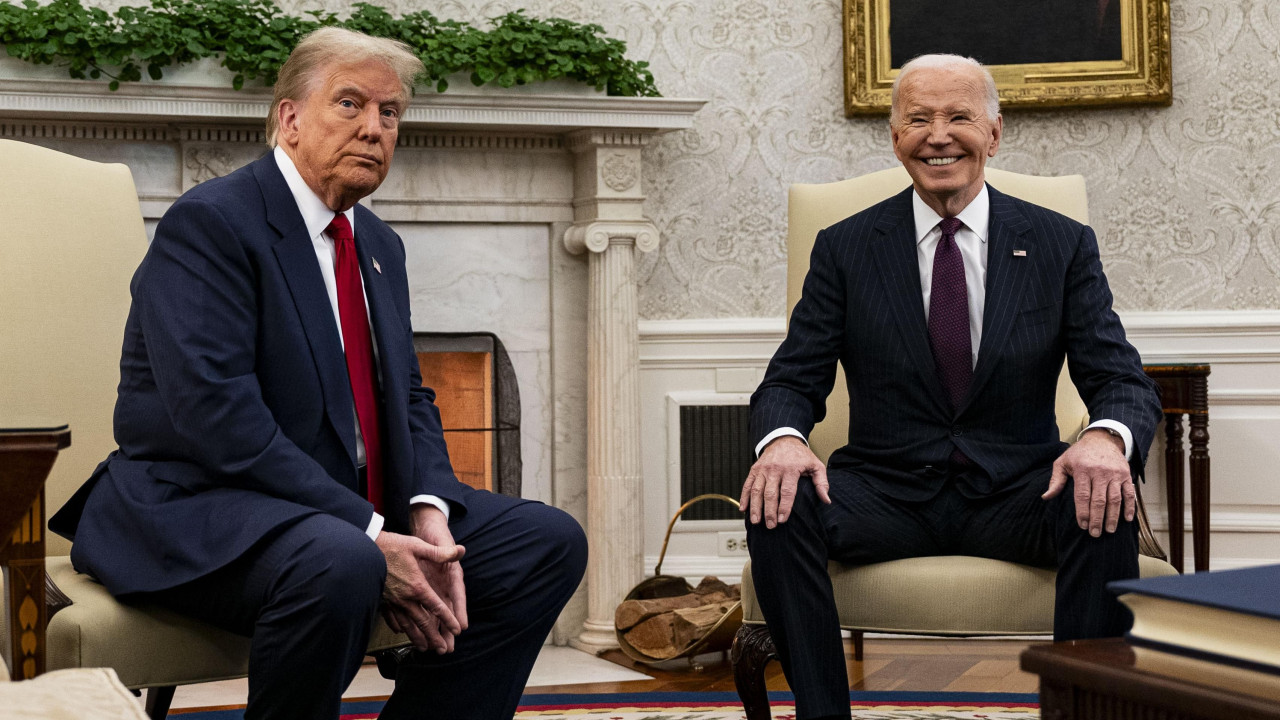 «Инсульт болды ма?»: Трамп Байденді тағы мазақ етті