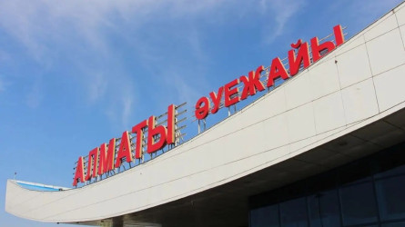 Ливень вскрыл проблемы: аэропорт Алматы наказали после потопа в терминале