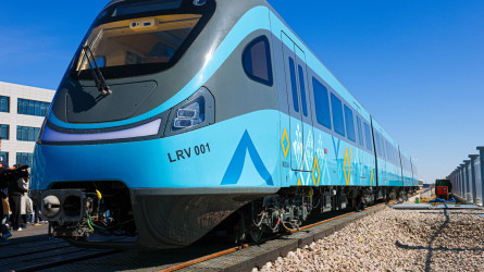 «Жүргізушісіз, дыбыссыз»: Астанадағы LRT-ны журналистер алғаш рет толық көрді