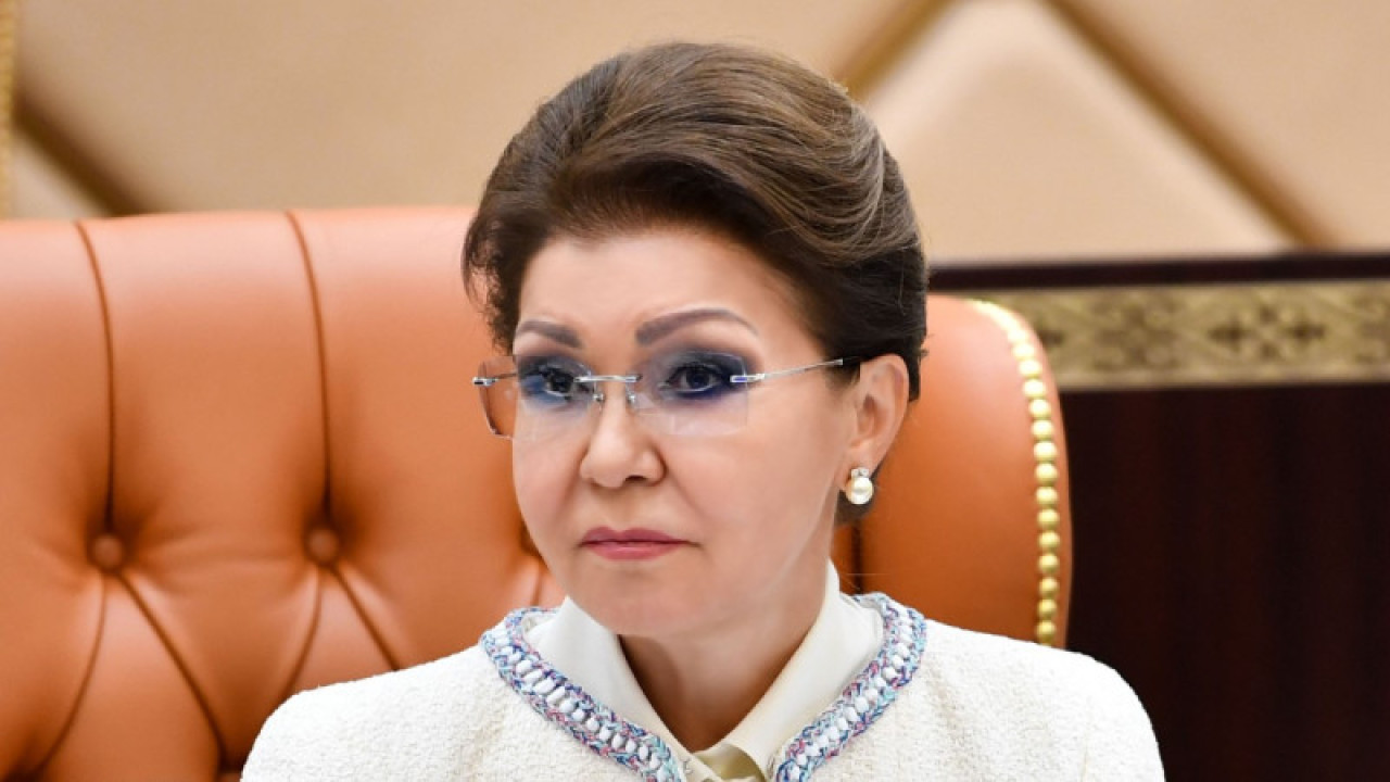 «Оның дәуірі өтіп кеткен»: Мәжілісте Дариға Назарбаева туралы ашық айтылды