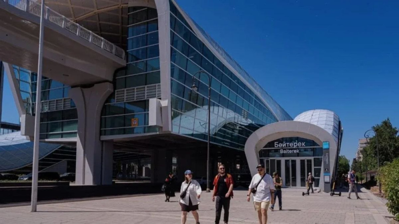 За две недели пассажиропоток LRT достиг миллиона поездок