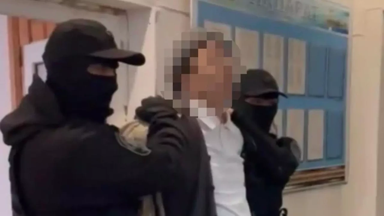«Интим талап етті»: Арқалықтағы әйелдерді бопсалады деген блогер сотталды
