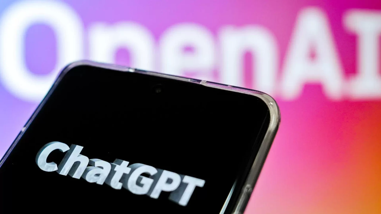 ChatGPT перестанет быть просто чатом: OpenAI планирует превратить сервис в «суперприложение»
