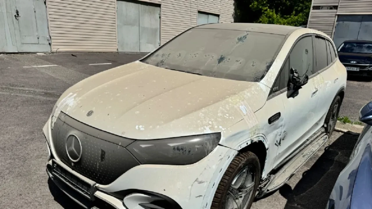 Перизат Қайраттан тәркіленген Mercedes көлігі саудаға қойылды