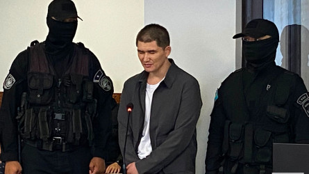 Сарсемалиев, заявивший о самообороне, изложил в суде свою версию произошедшего