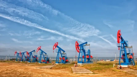 Цены на нефть вернулись к доконфликтным уровням после падения котировок