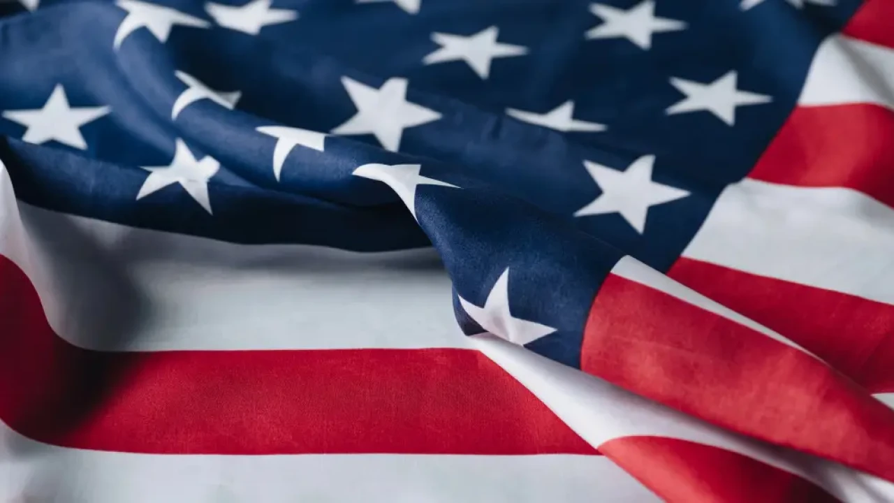 США ввели дополнительные пошлины для Казахстана и еще 59 стран