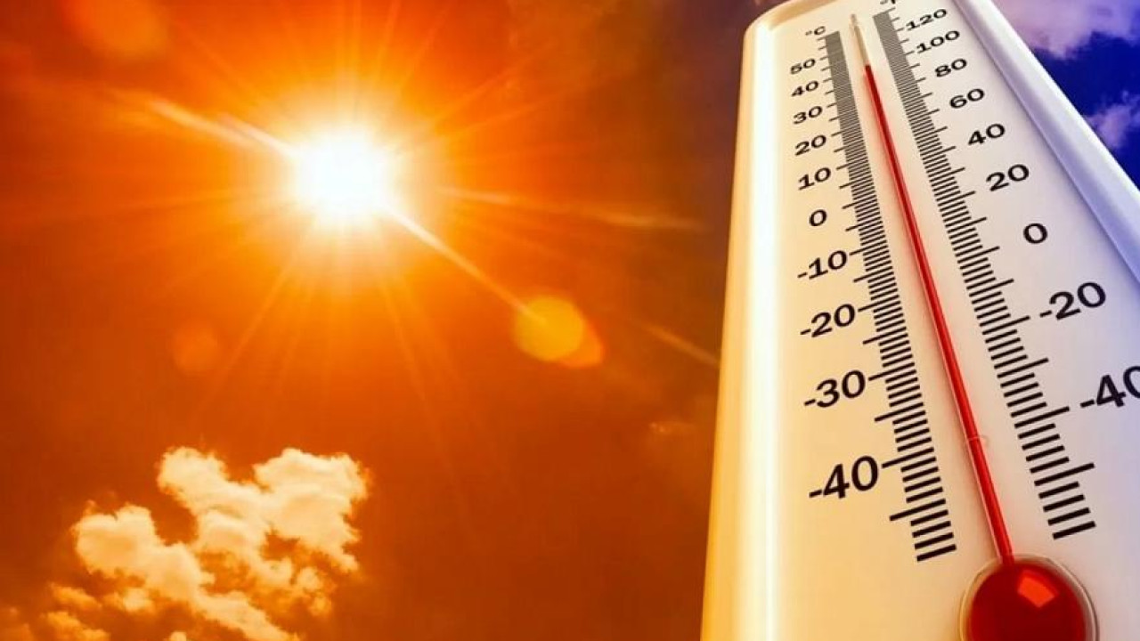 В Казахстан идет аномальная жара до +44 °C: в каких регионах объявлено штормовое предупреждение