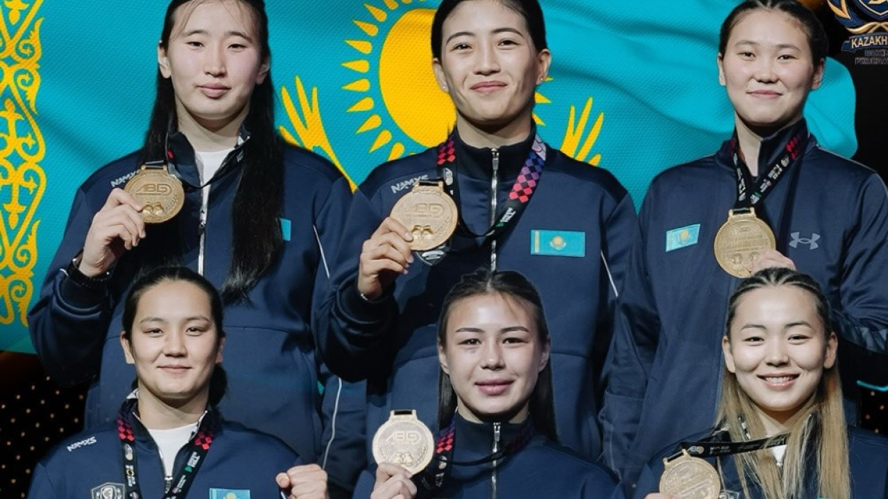 Қазақстан құрамасы Азия чемпионатында тағы үш алтын медаль жеңіп алды