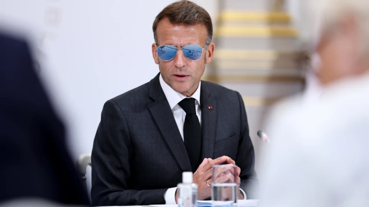 Макрон Асад билігі құлағаннан кейін Сирияға барған алғашқы Еуропадағы басшы болды